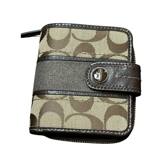 Coach Handbags - Coach Signature Stripe Coach‎ Wallet